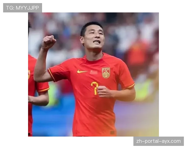 武磊凌空抽射破门，海港体育场瞬间沸腾